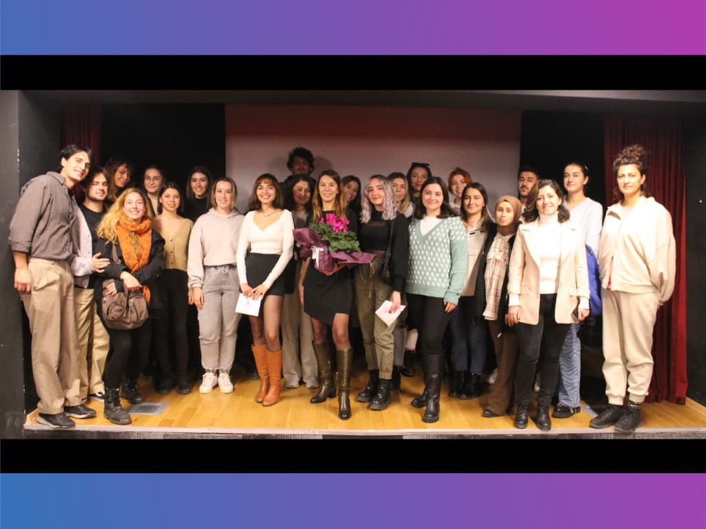 Regl farkındalığı etkinliği katılımcıları